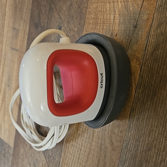 Cricut Other - Cricut EasyPress Mini Raspberry  Compact Handheld Heat Press